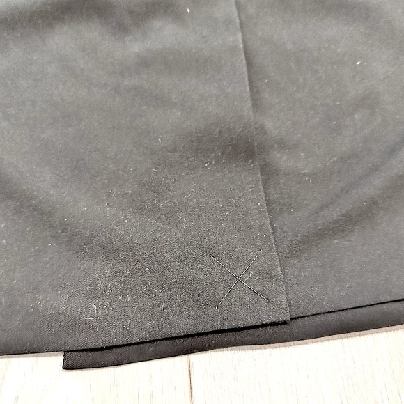 NWT Calvin Klein Asymmetrical Pencil Skirt -Black and white - Picture 4 of 11